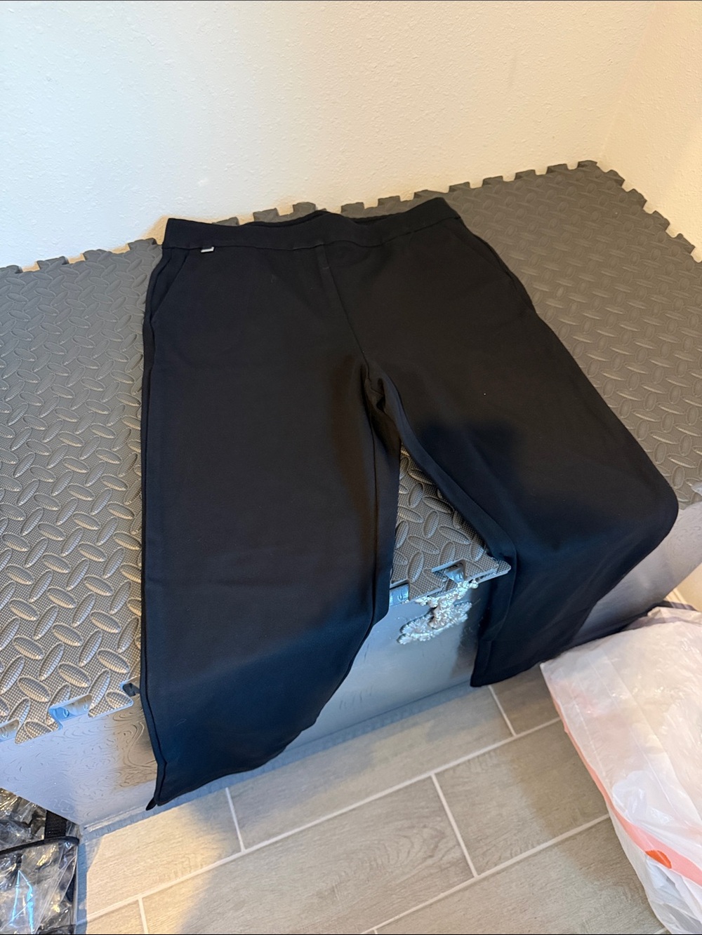 Counterparts Women's Straight Leg Pants in Black